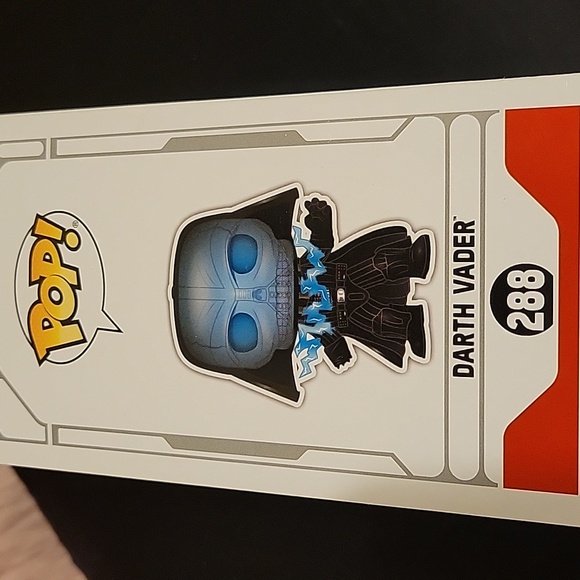 Funko Pop! Star Wars #288 Darth Vader Bobble Head - Picture 5 of 5